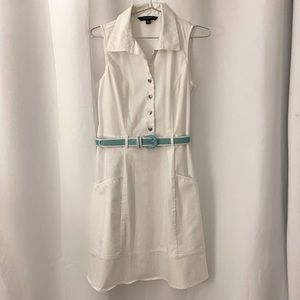 White sleeveless collared dress